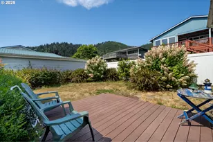 210 Cypress Ave, Garibaldi, OR 97118 - Photo 23