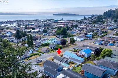 210 Cypress Ave, Garibaldi, OR 97118 - Photo 27