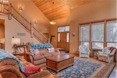 56340 Solar Dr, Bend, OR 97707 - Photo 9