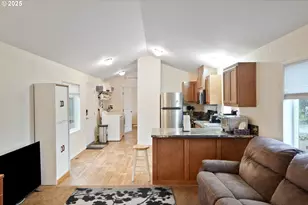 2723 Oakland Loop, Salem, OR 97317 - Photo 11