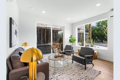 7572 SW 31st Ave, Portland, OR 97219 - Photo 5