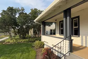 203 NE 1st St, Enterprise, OR 97828 - Photo 3