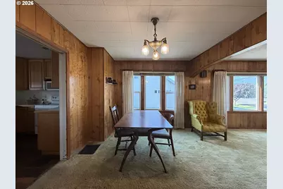 203 NE 1st St, Enterprise, OR 97828 - Photo 13