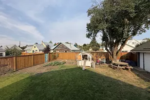 203 NE 1st St, Enterprise, OR 97828 - Photo 7