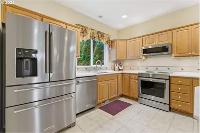 158 SW 105th Ter, Portland, OR 97225 - Photo 9