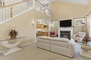 158 SW 105th Terrace, Portland, OR 97225 - Photo 3