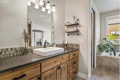 16368 SW Hat Rock Loop, Powell Butte, OR 97753 - Photo 37