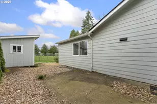 1275 NE Country Club Ave, Gresham, OR 97030 - Photo 31