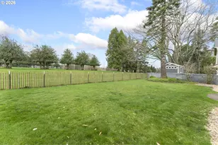 1275 NE Country Club Ave, Gresham, OR 97030 - Photo 29