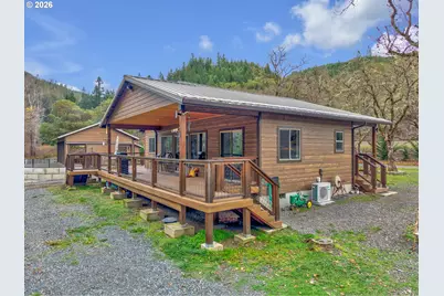 4696 Cow Creek Rd, Riddle, OR 97469 - Photo 1