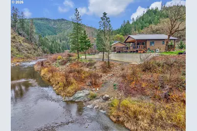 4696 Cow Creek Rd, Riddle, OR 97469 - Photo 1