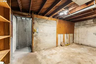 16434 NE Multnomah St, Portland, OR 97230 - Photo 27