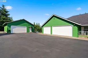 10920 Martin Ln NE, Aurora, OR 97002 - Photo 3