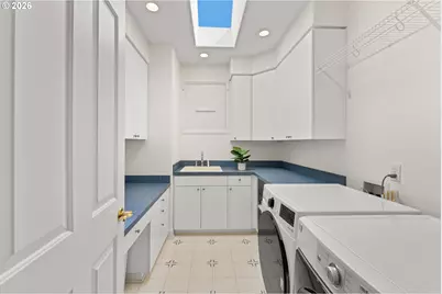 8711 NW Benson St, Portland, OR 97229 - Photo 43