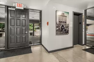 200 SW Burnham Rd, Lake Oswego, OR 97034 - Photo 13