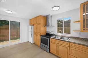 2001 NW Mackey St, Waldport, OR 97394 - Photo 13