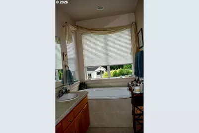 19244 Cantata Dr, Oregon City, OR 97045 - Photo 11
