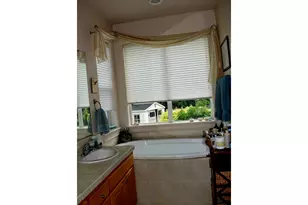19244 Cantata Dr, Oregon City, OR 97045 - Photo 11