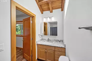 2460 Stephanie Ln, North Bend, OR 97459 - Photo 9
