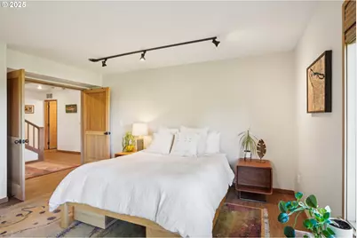 4260 SW McDonnell Ter, Portland, OR 97239 - Photo 27