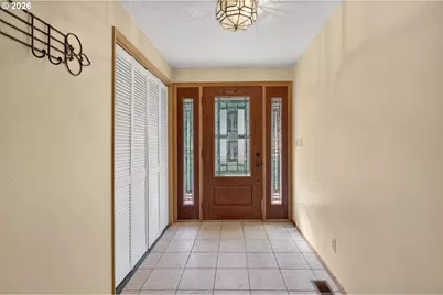 16091 S Clackamas River Dr, Oregon City, OR 97045 - Photo 7