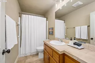 2883 Lord Byron Pl, Eugene, OR 97408 - Photo 37