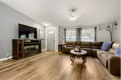 244 NW Hayden Ct, Hillsboro, OR 97124 - Photo 5