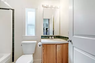 244 NW Hayden Ct, Hillsboro, OR 97124 - Photo 17