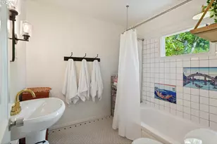 1411 NE Highland St, Portland, OR 97211 - Photo 17