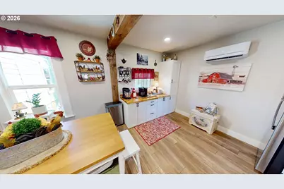412 E 11th St, The Dalles, OR 97058 - Photo 7