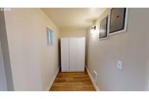 412 E 11th St, The Dalles, OR 97058 - Photo 17