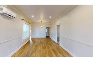 412 E 11th St, The Dalles, OR 97058 - Photo 3