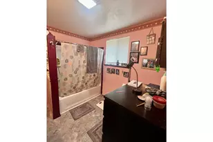 549 NE Nash St, Roseburg, OR 97470 - Photo 11