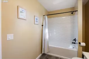 450 Hunsaker Ln, Eugene, OR 97404 - Photo 33