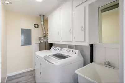 450 Hunsaker Ln, Eugene, OR 97404 - Photo 39
