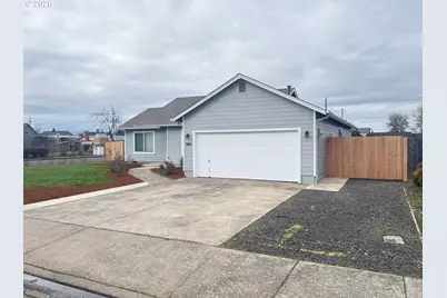905 Monroe St, Harrisburg, OR 97446 - Photo 3