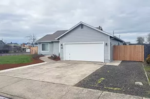 905 Monroe St, Harrisburg, OR 97446 - Photo 3