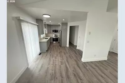 905 Monroe St, Harrisburg, OR 97446 - Photo 9