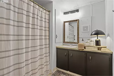 505 W Jones St, Yacolt, WA 98675 - Photo 17