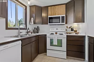 505 W Jones St, Yacolt, WA 98675 - Photo 11