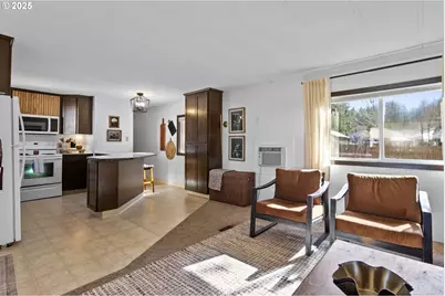 505 W Jones St, Yacolt, WA 98675 - Photo 7