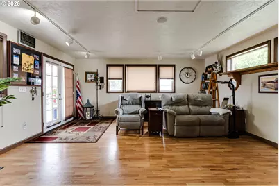 1406 Carter Ln, Springfield, OR 97477 - Photo 29