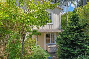 905 E 1st St, Coquille, OR 97423 - Photo 39