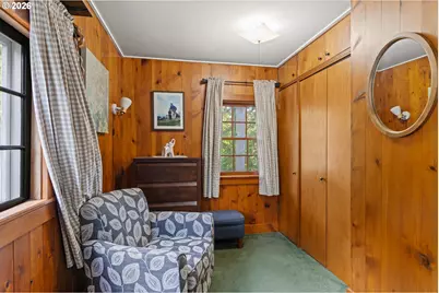 905 E 1st St, Coquille, OR 97423 - Photo 21