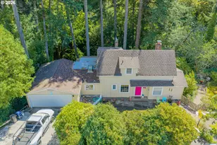 905 E 1st St, Coquille, OR 97423 - Photo 3
