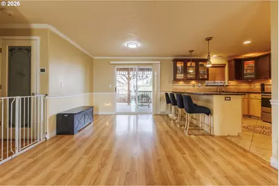 3047 NE Leah St, Salem, OR 97305 - Photo 9