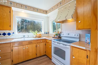 1708 River Rd, Eugene, OR 97404 - Photo 9