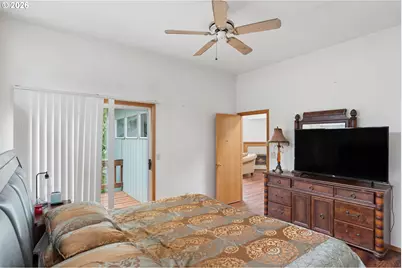 512 SE Alder Ct, Hillsboro, OR 97123 - Photo 19