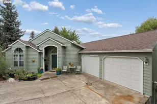 512 SE Alder Ct, Hillsboro, OR 97123 - Photo 3