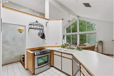 512 SE Alder Ct, Hillsboro, OR 97123 - Photo 15